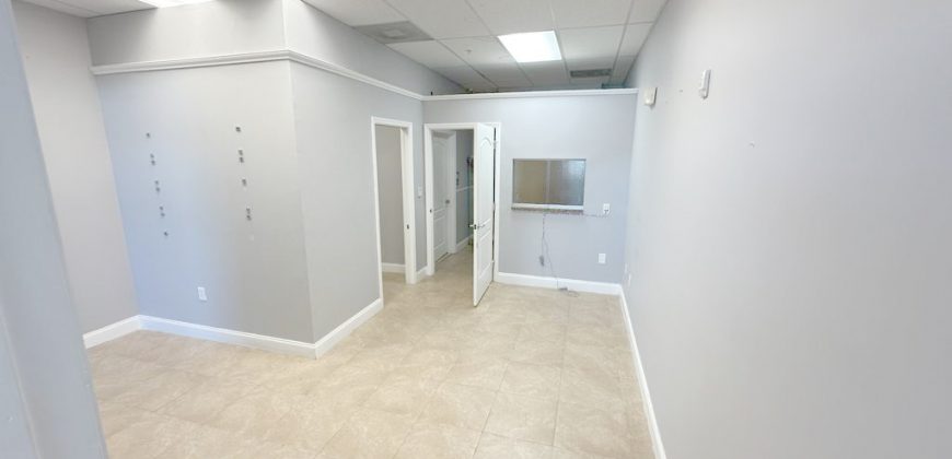 OFFICE FOR LEASE IN HIALEAH Unit 306
