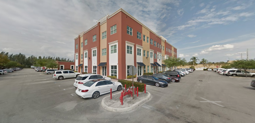 OFFICE FOR LEASE IN HIALEAH Unit 306